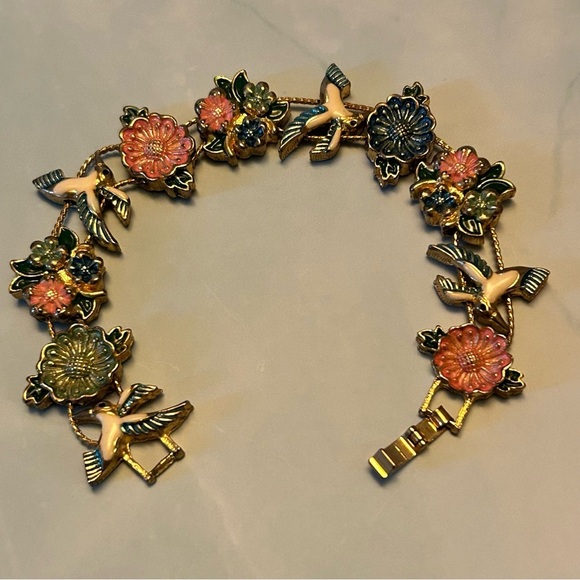 Jewelry - Vintage Gold Tone Enamel Flowers and Hummingbirds Slider Beaded Bracelet